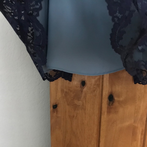 LACE TOP - Picture 6 of 7